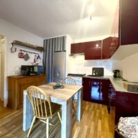 La cuisine avec son coin-repas